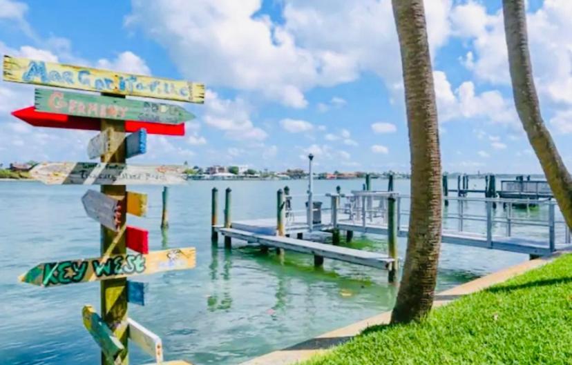 Malyn 122, Waterfront Condo, Few Blocks To St. Pete Beach